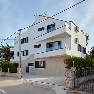  Apartament Nika