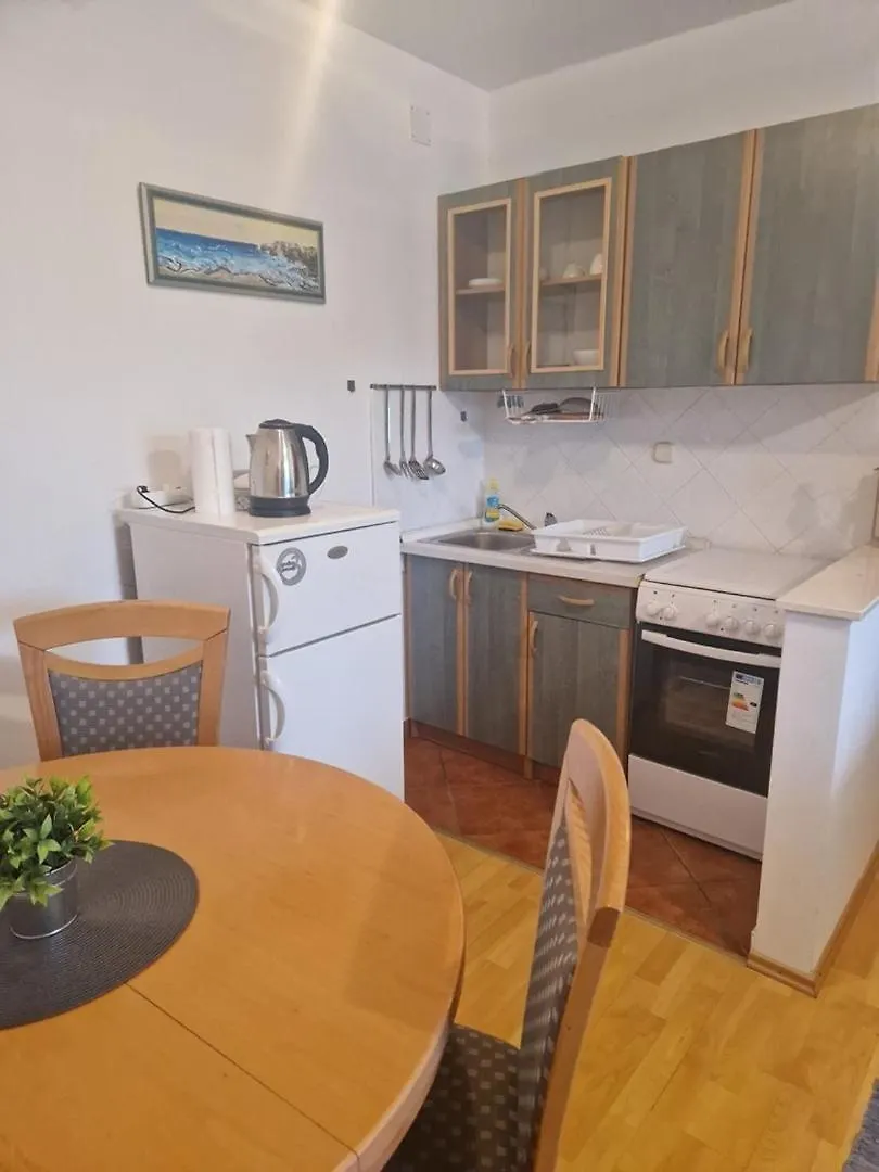 Apartment Alen Turanj